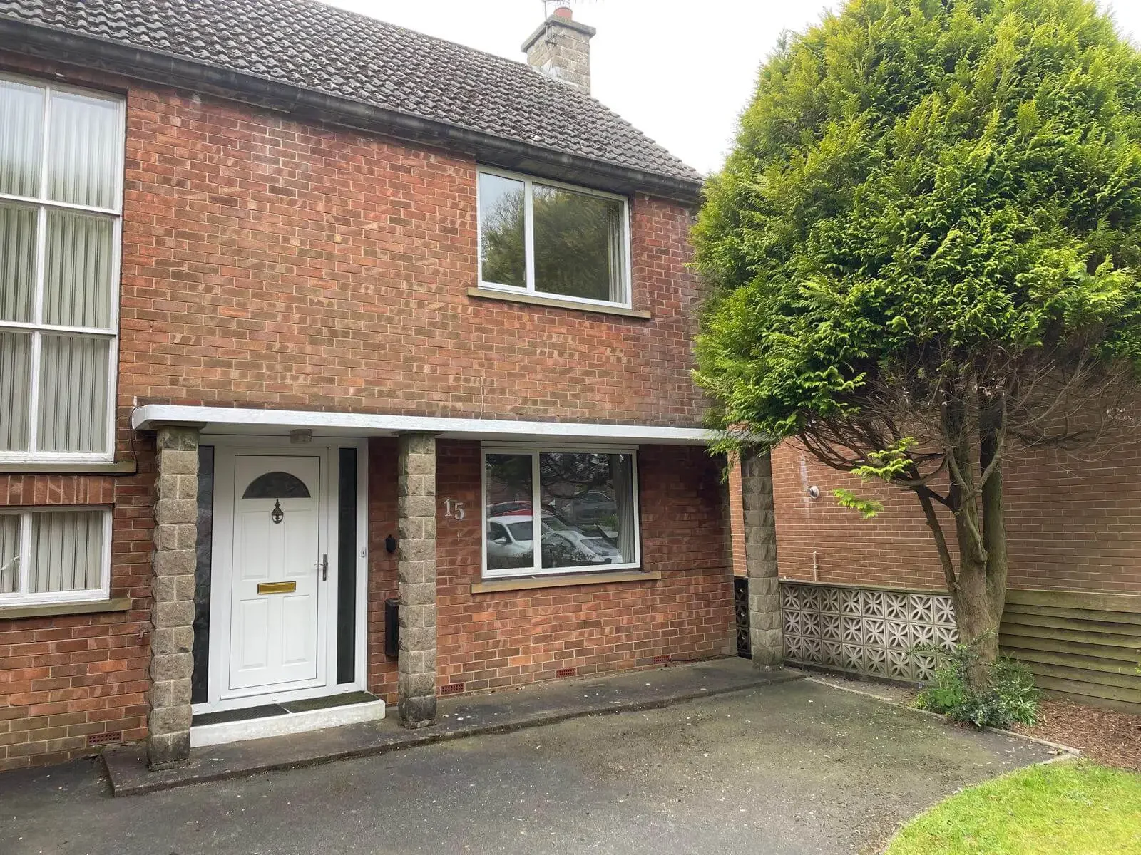 house without balustrades